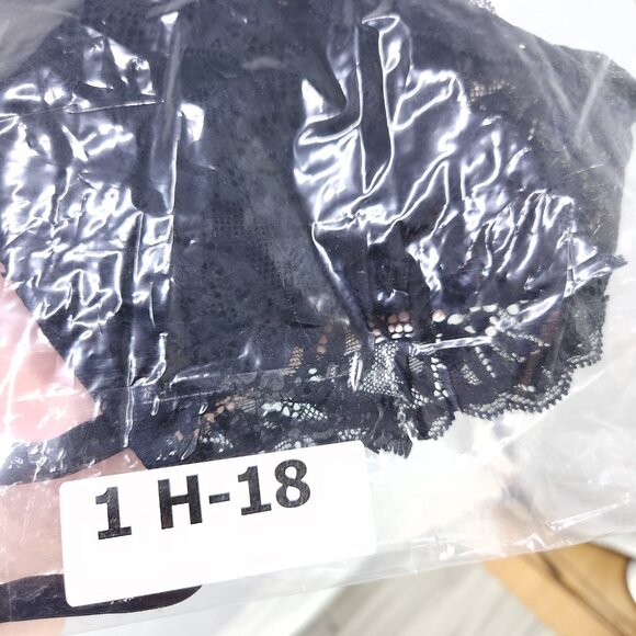 Free People Intimately Bra Lace Sheer Wireless Size Medium Black Adjustible - Picture 13 of 13